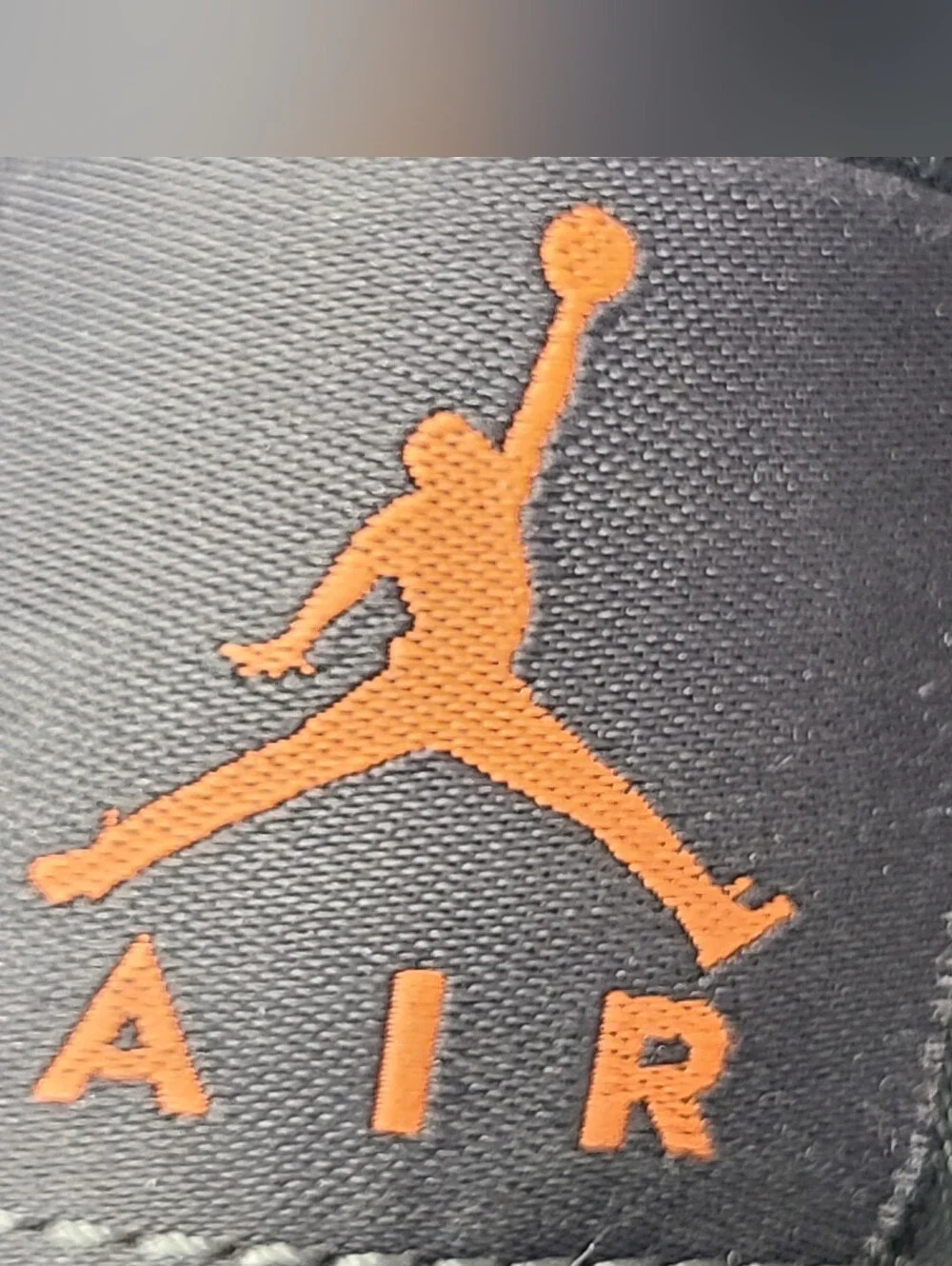 Jordan 1 Mid SE GS 